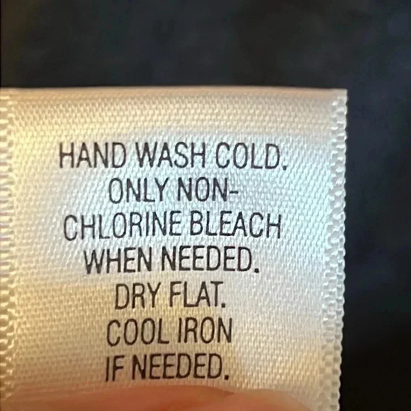 Simply Vera Vera Wang Womens black Shift dress sleeveless pleated front cocktail - Picture 7 of 10